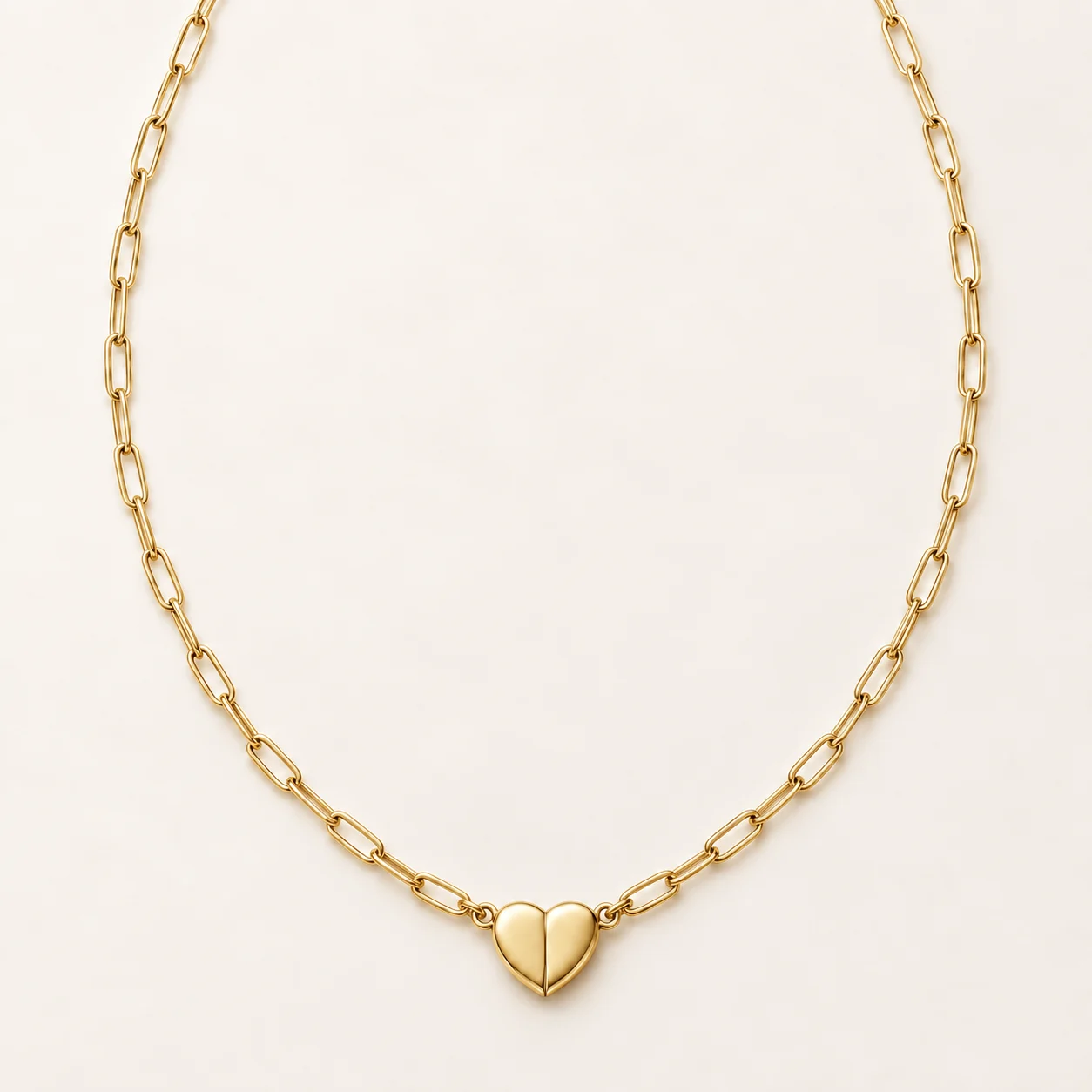 Collier cœur magnétique JOJOPI doré sur fond clair