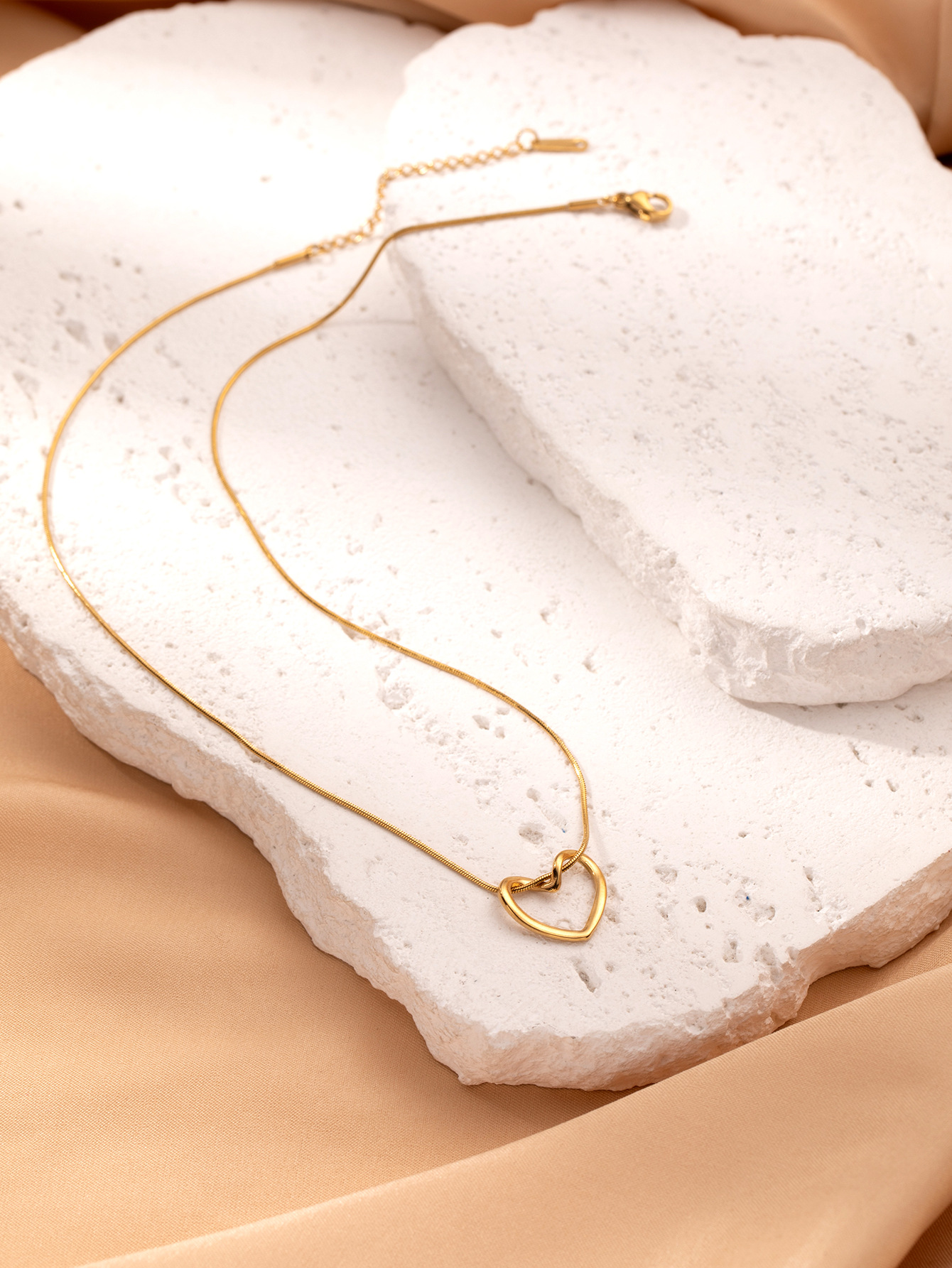 Collier cœur irrégulier doré plaqué or 18K